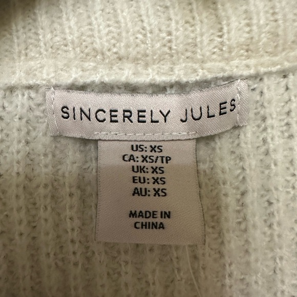 White Sweater - Picture 3 of 3